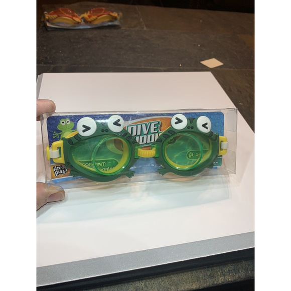 Swim Goggles For Kids 2 Pair RED CRAB And Green Frog Design Dive Buddies… - Picture 10 of 12